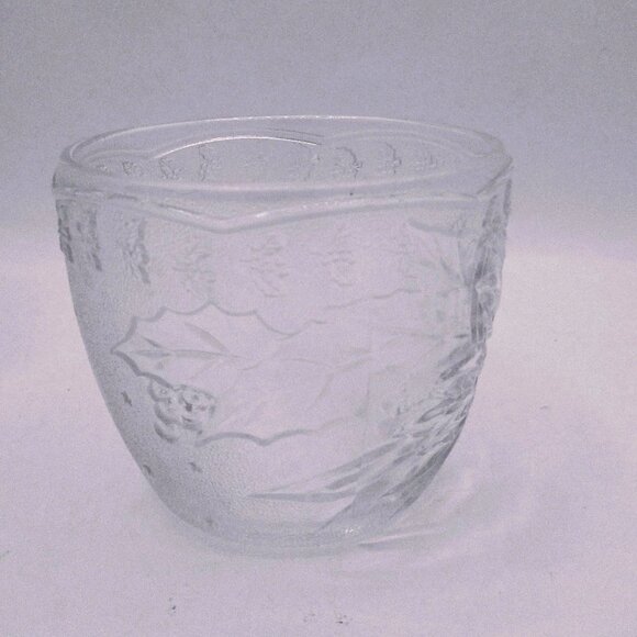 Clear Etched Glass Vase With Floral & Holly Design KIG Indonesia - Picture 2 of 3